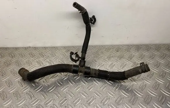 Ford Fusion II Engine coolant pipe/hose 