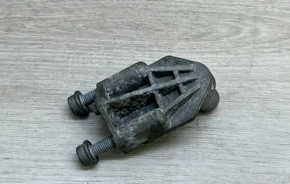 Porsche Cayenne (92A) Radiator mount bracket 7P0121079 95810666000