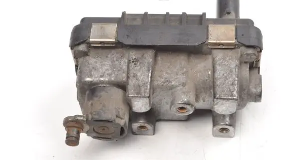 Ford Focus Turbo charger electric actuator 6NW009206
