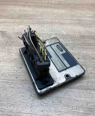 Ford Mondeo MK I Ignition amplifier control unit 95BB9F480AA
