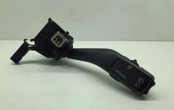 Volkswagen Golf V Wiper control stalk ANP80H015A
