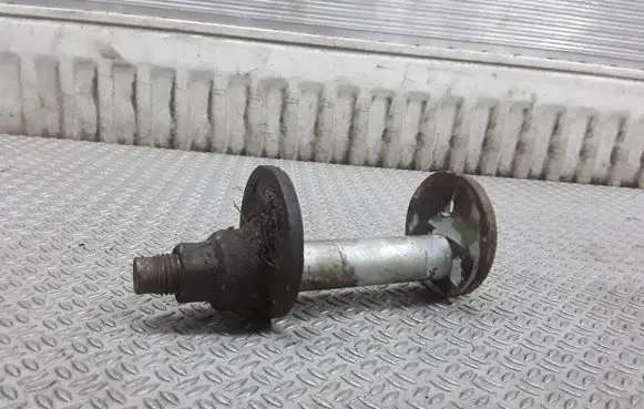 Toyota Hilux (N80, N90, N100, N110) Front suspension camber bolt 