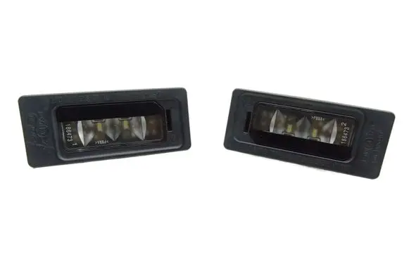 Volkswagen Touareg II Number plate light 3AF943021B