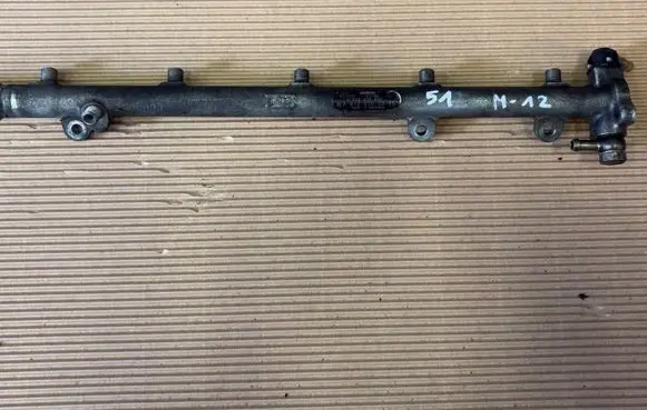 Mercedes-Benz E W211 Fuel main line pipe A6120700095 0445215007