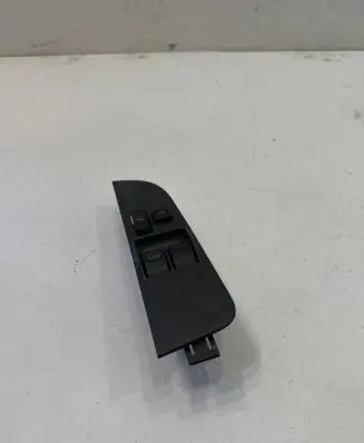 Toyota Corolla E110 Electric window control switch