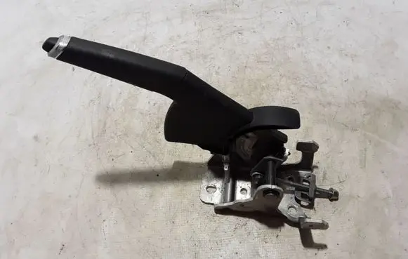 Handbrake/parking brake lever assembly