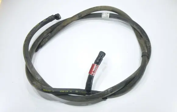Volkswagen Touareg II Headlight washer hose/pipe 7P6955970A