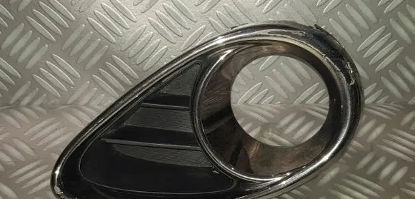 Infiniti QX70 S51 Front fog light trim/grill 62256-3EV0A