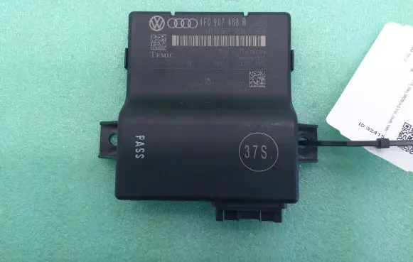 Audi Q7 4L Gateway control module 4F0907468R 4F0907468F
