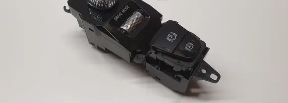 Engine start stop button switch