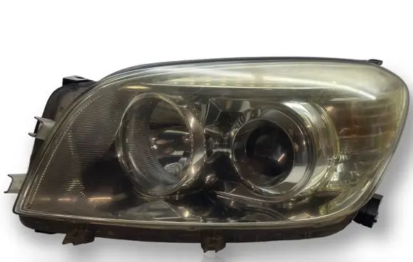 Toyota RAV 4 (XA30) Headlight/headlamp 8117042440