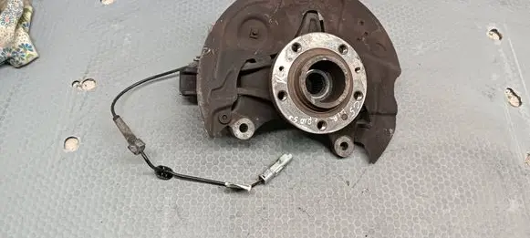 Citroen C5 Aircross Front wheel hub