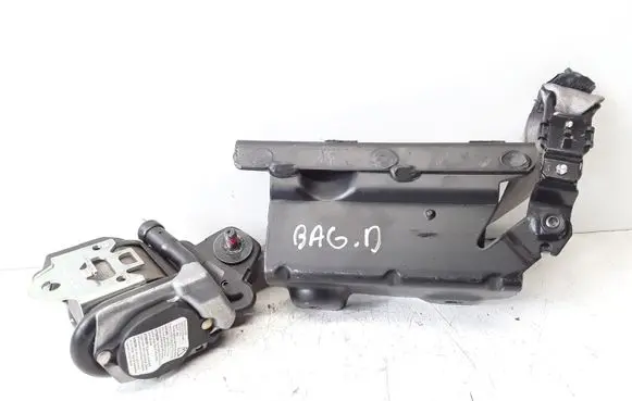 Volvo XC90 Third row seat belt 578084600 601239700