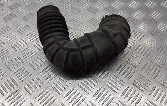 Ford Fiesta Air intake hose/pipe 2S61-9R504-DC