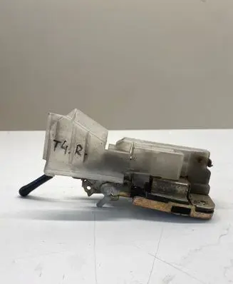 Volkswagen Transporter - Caravelle T4 Front door lock 701837016E