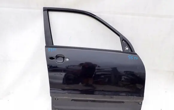 Suzuki Grand Vitara II Front door
