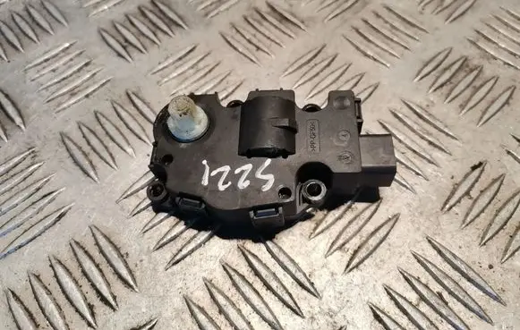 Mercedes-Benz S W221 Intake manifold valve actuator/motor A2218200042 2218200042