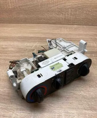 Nissan Almera N16 Climate control unit
