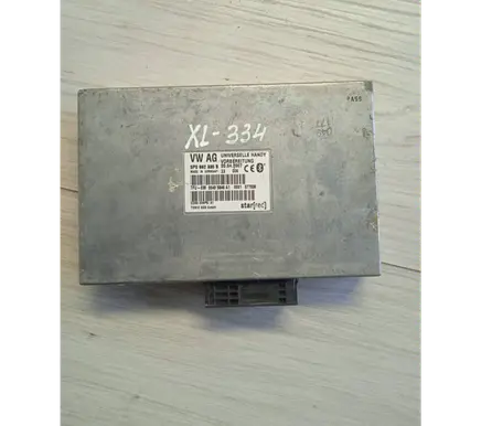 Seat Leon (1P) Bluetooth control unit module 5P0862335B 00405846A1 CDXS008P51A1