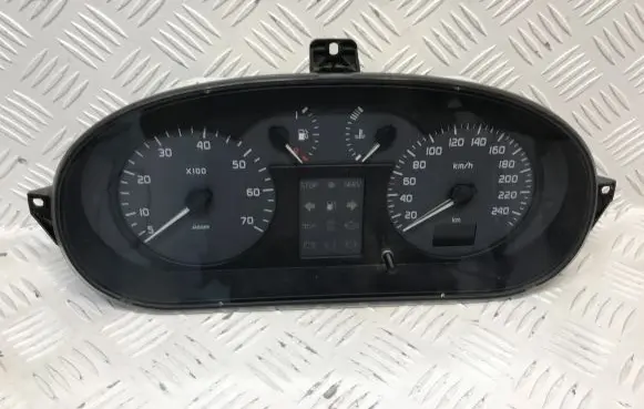 Renault Scenic I Speedometer (instrument cluster) 8200071820