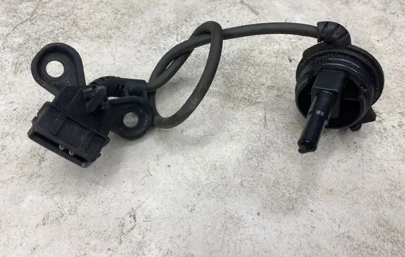 Audi A4 S4 B7 8E 8H Reversing light switch sensor 012919823F
