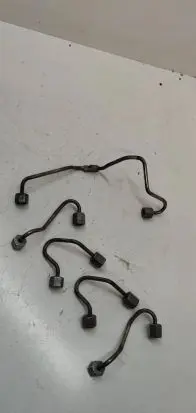BMW X1 F48 F49 Fuel injector supply line/pipe 