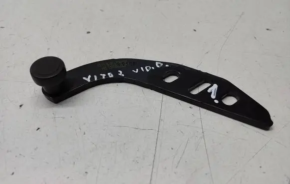 Mercedes-Benz Vito Viano W447 Sliding door middle roller runner A4477500147