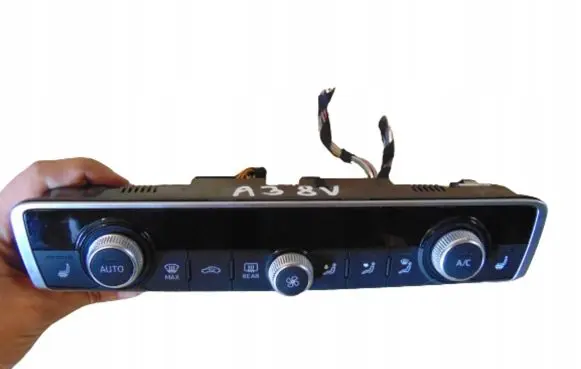 Audi A3 S3 8V Climate control unit 8V0820043Q