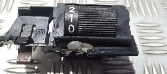 Alfa Romeo 164 Headlight level height control switch