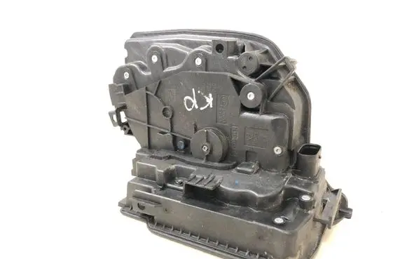 BMW X5 F15 Front door lock 7281937 182838
