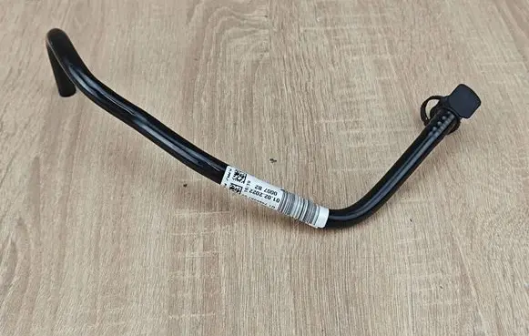 BMW 8 G16 Breather hose/pipe 7498361