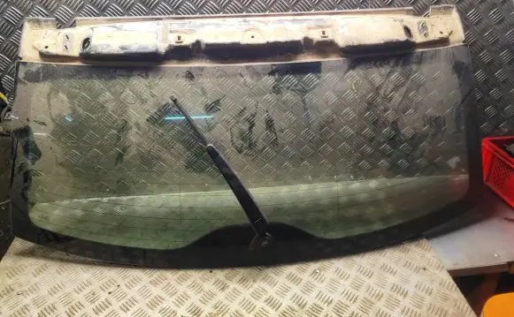 Volkswagen Touareg I Rear windscreen/windshield window 
