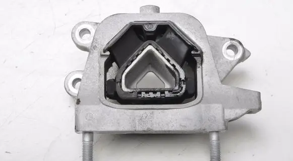 Citroen C4 III e-C4 Engine mounting bracket 9826533880