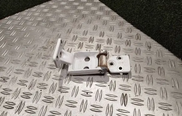 Mercedes-Benz Sprinter W906 Loading door lower hinge A9067400737 A047058