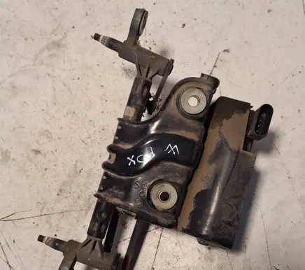 Volkswagen Fox Front wiper linkage and motor F006B20070 F006C20008 060209