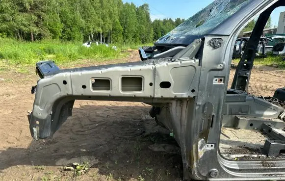 Volkswagen Amarok Front quarter panel 