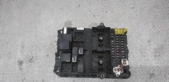 Jeep Grand Cherokee (WJ) Fuse module 56038406AJ