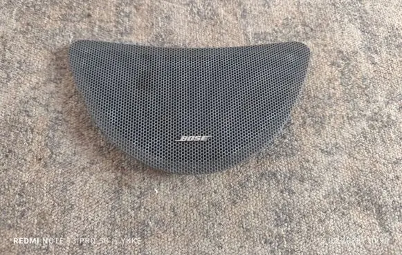 Mercedes-Benz CLK A208 C208 Parcel shelf speaker trim grill A2086900330