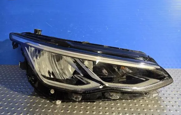 Volkswagen Golf VIII Headlight/headlamp 5H1941006B