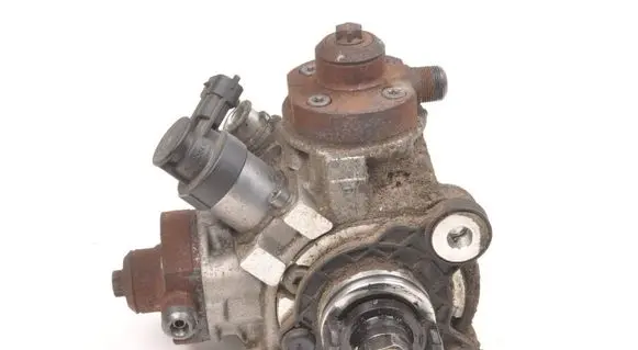 Volvo XC60 Fuel injection high pressure pump 31272896