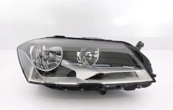 Volkswagen PASSAT B7 Headlight/headlamp