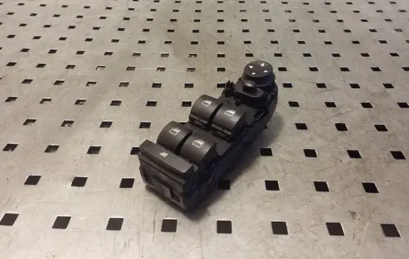 BMW X1 E84 Electric window control switch 9216047