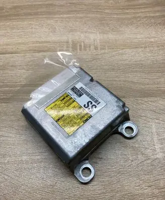 Lexus RX 450H Airbag control unit/module 8917048380