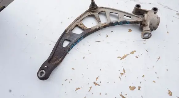 Mini Cooper Countryman R60 Front lower control arm/wishbone