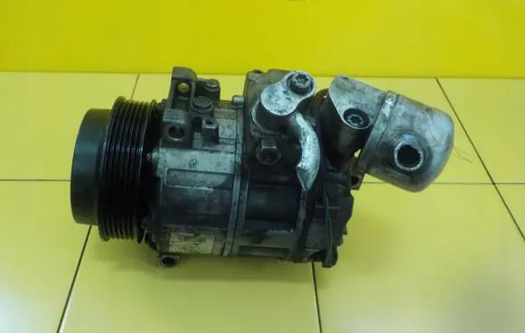 Mercedes-Benz C W204 Air conditioning (A/C) compressor (pump) A0022305011