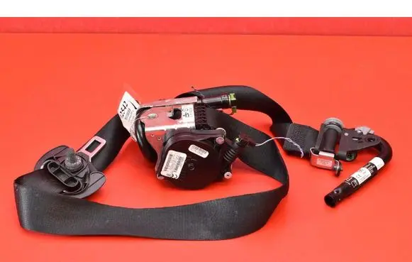 BMW X5M F85 Front seatbelt 7343638
