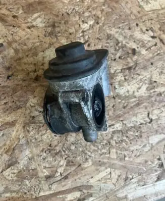 Audi A3 S3 8P Throttle valve 038128063g