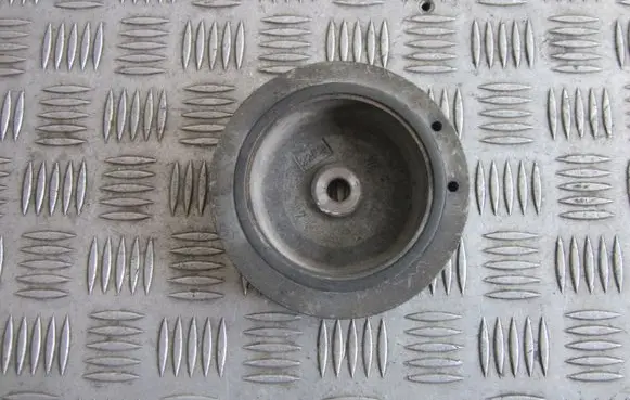 Renault Megane I Crankshaft pulley