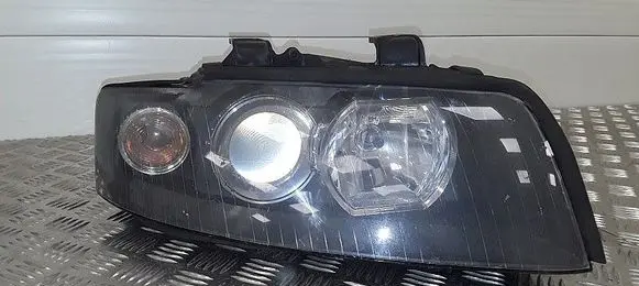 Audi A4 S4 B6 8E 8H Headlight/headlamp 8e0941030t
