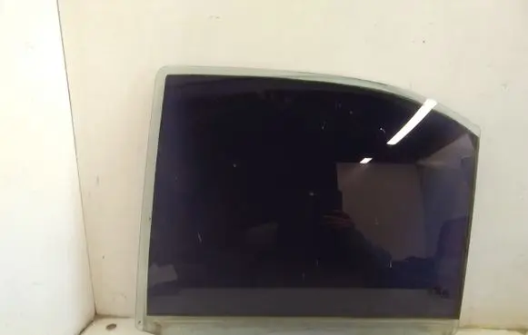 KIA Sorento Rear door window glass 43R000382